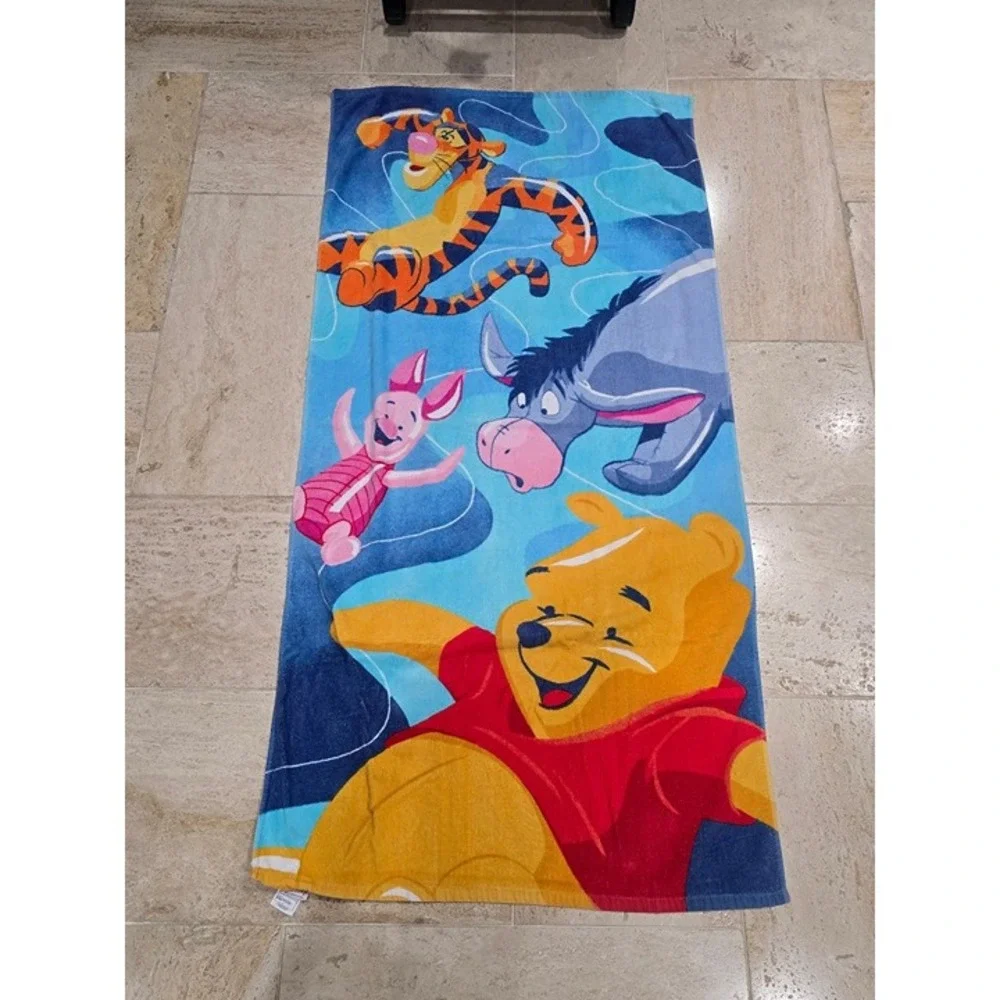 Vintage Disney Store Pooh Eeyore Piglet Tigger and Friends‎ Beach Towel